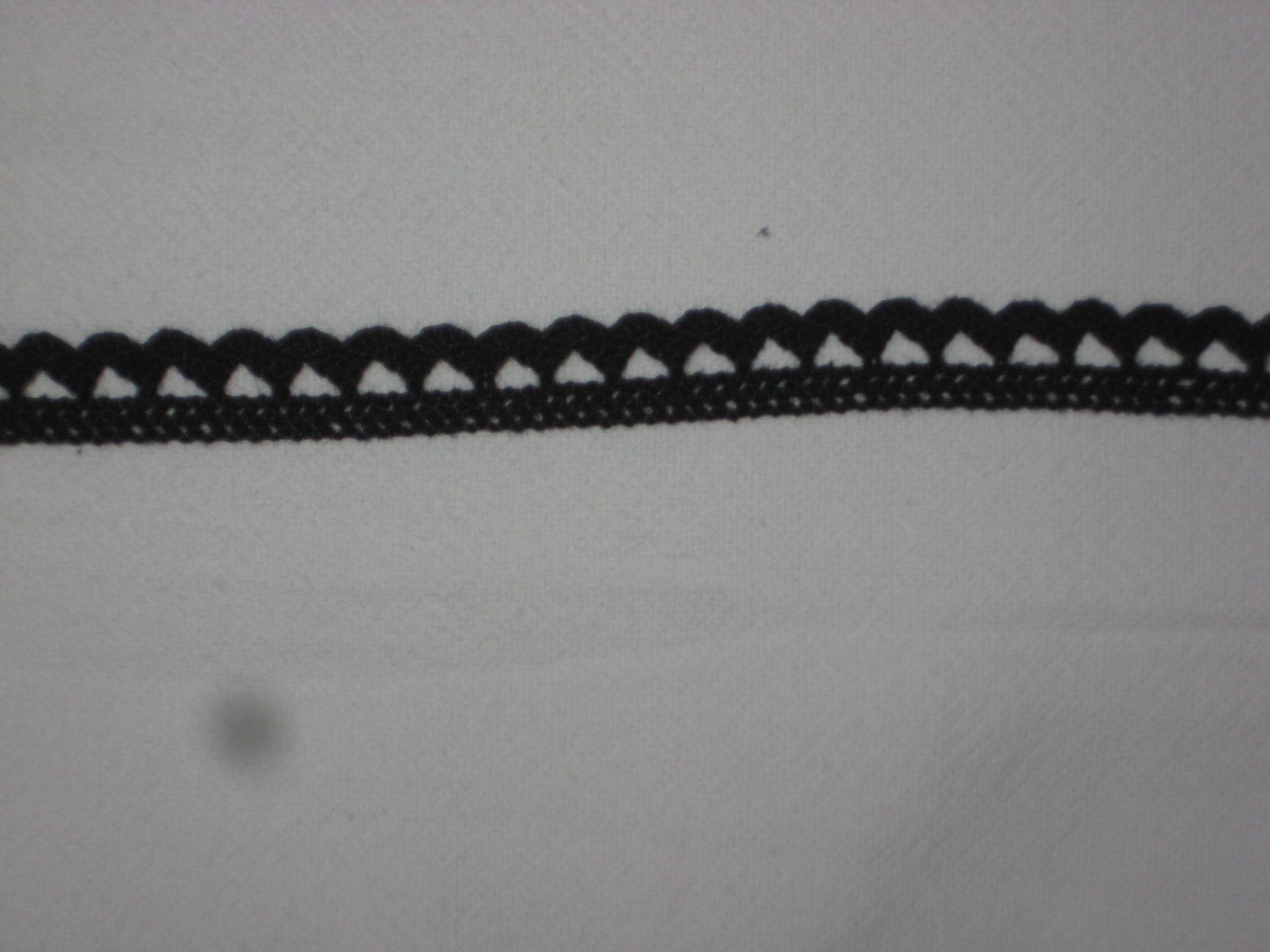 Nastri decorativi: Baumwoll Häkelspitze schwarz 10mm breit – Nuovo e nell'imballaggio originale da Füllinsdorf venduto da Schlupp 1