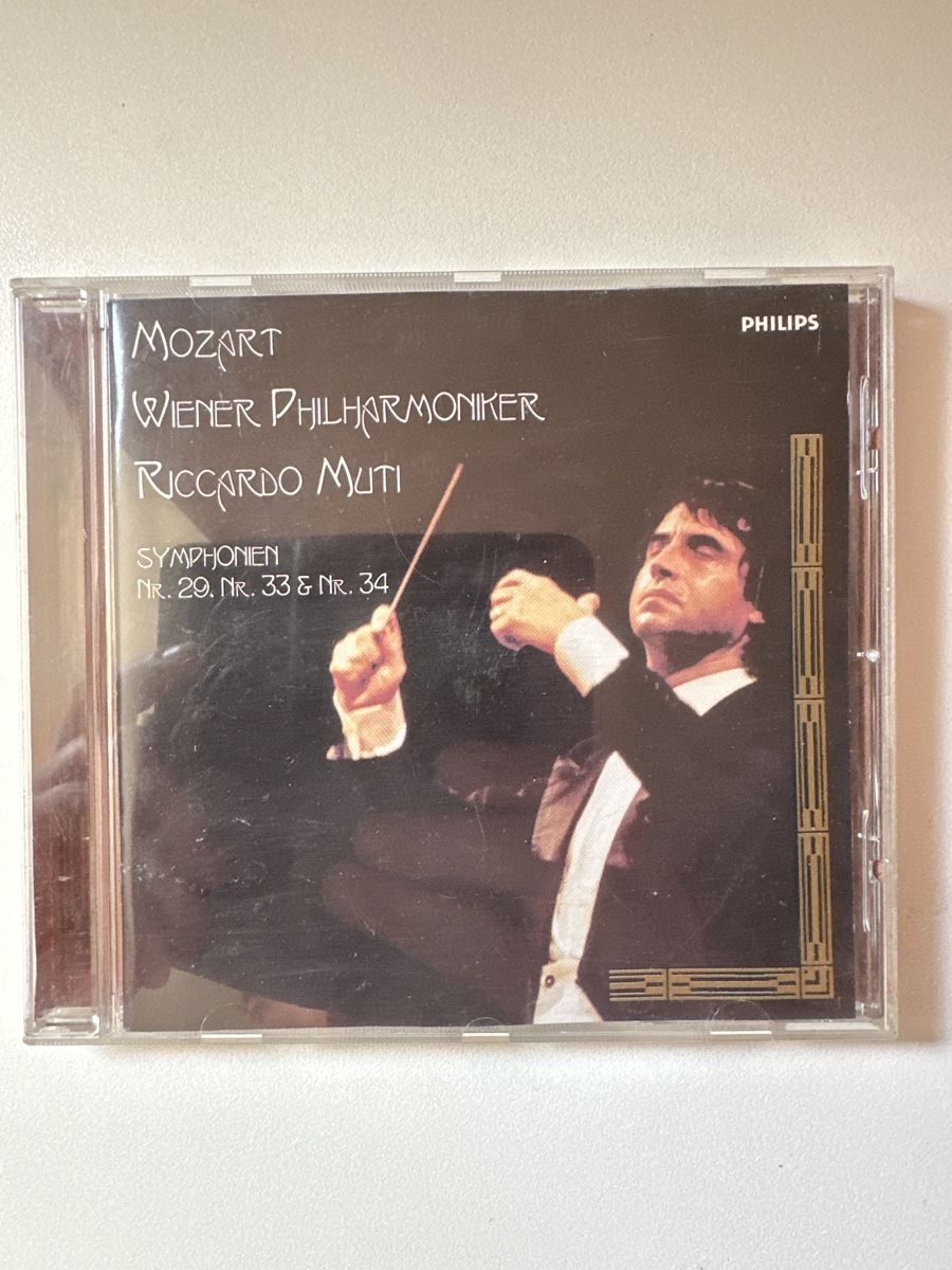 CD: Mozart: Symphonien Nr. 33 & 34 - CD MUTI – Usato da Zofingen venduto da SwissMercator