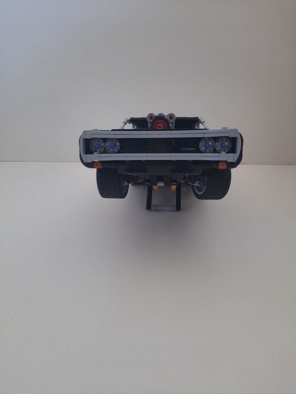 Lego Spielzeuge: LEGO Technik 42111 - Dom's Dodge Charger – Gebraucht aus Bassersdorf von Serayy 4