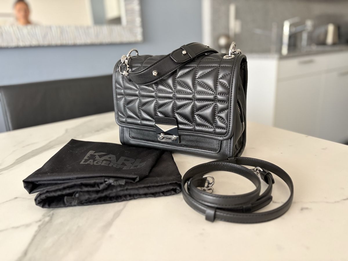 Karl Lagerfeld Sacs femmes: KARL LAGERFELD Ledertasche – Neuf (Voir description) à Zug par cvTrex