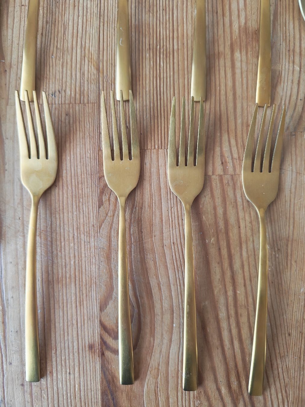 Set di posate: Gold Besteck-Set – Usato da Illnau venduto da chs_6v9l 5
