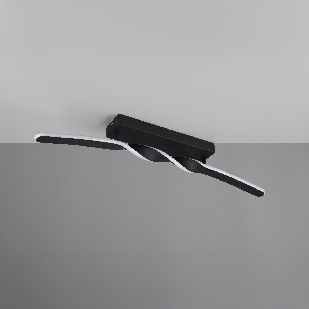 Kronleuchter & Deckenlampen: LED Deckenleuchte, Schwarz, 79 cm x 9 cm – Neu (gemäss Beschreibung) aus Kreuzlingen von Smart-Light 4