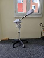 Gesichtsdampfer höhenverstellbar