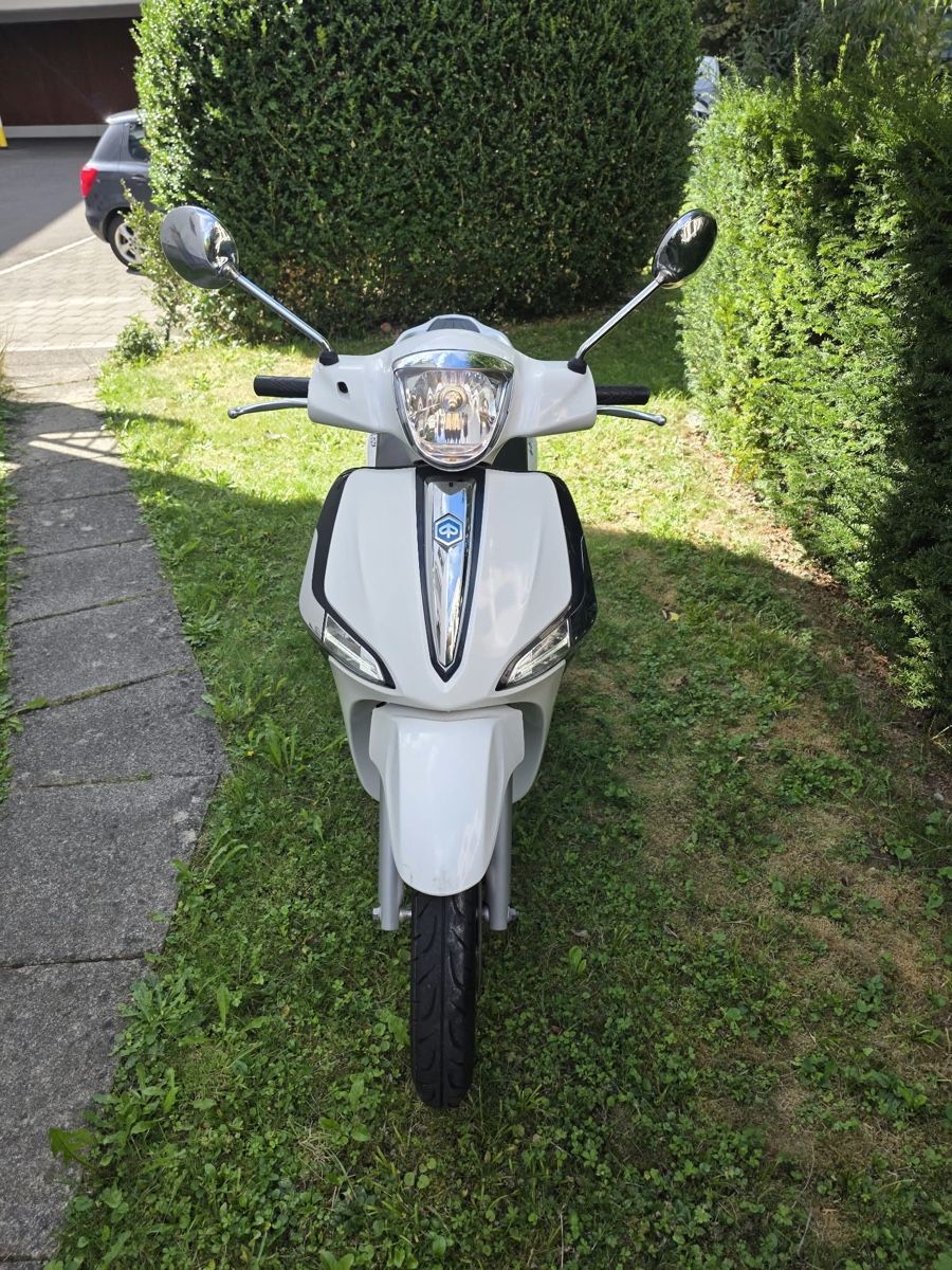 Piaggio Scooter: PIAGGIO LIBERTY 125 iGet – Nuovo (secondo la descrizione) da Winterthur venduto da Fabio_46