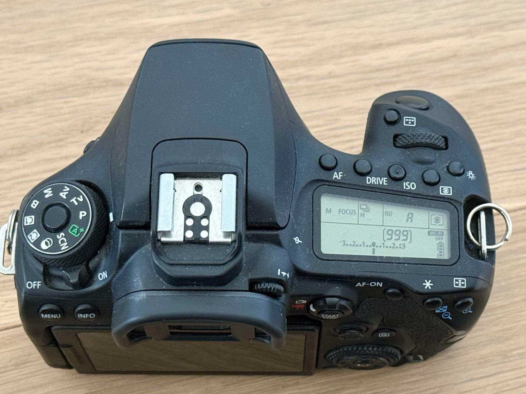 Canon Fotocamera: Canon EOS 90D + 3 Objektive Originalverpackungen – Usato da Malans GR venduto da Koa0 2