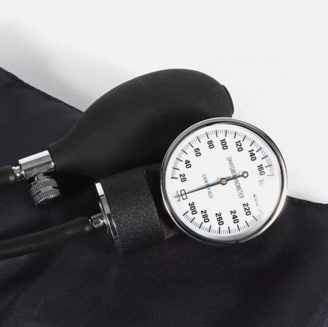 Medizinische Geräte: Aneroid Sphygmomanometer Stethoskop Blutdruckmessgerät – Neu (gemäss Beschreibung) aus Kirchdorf AG von Apost008 3