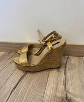 Keilabsatz Sandalen Gold Grösse 39 Zara super Zustand