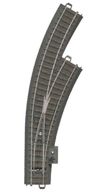 Märklin Trains électriques: Bogenweiche rechts H0 Märklin 24672 – D'occasion à Aesch (Neftenbach) par klaibovski