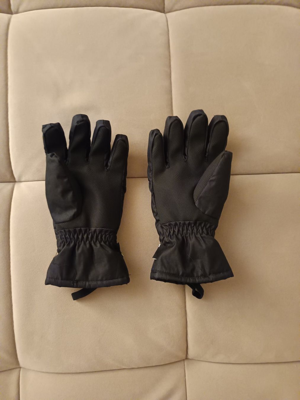 Decathlon Handschuhe & Handstulpen: Wedze Skihandschuhe – Gebraucht aus Benglen von Jumanah 2