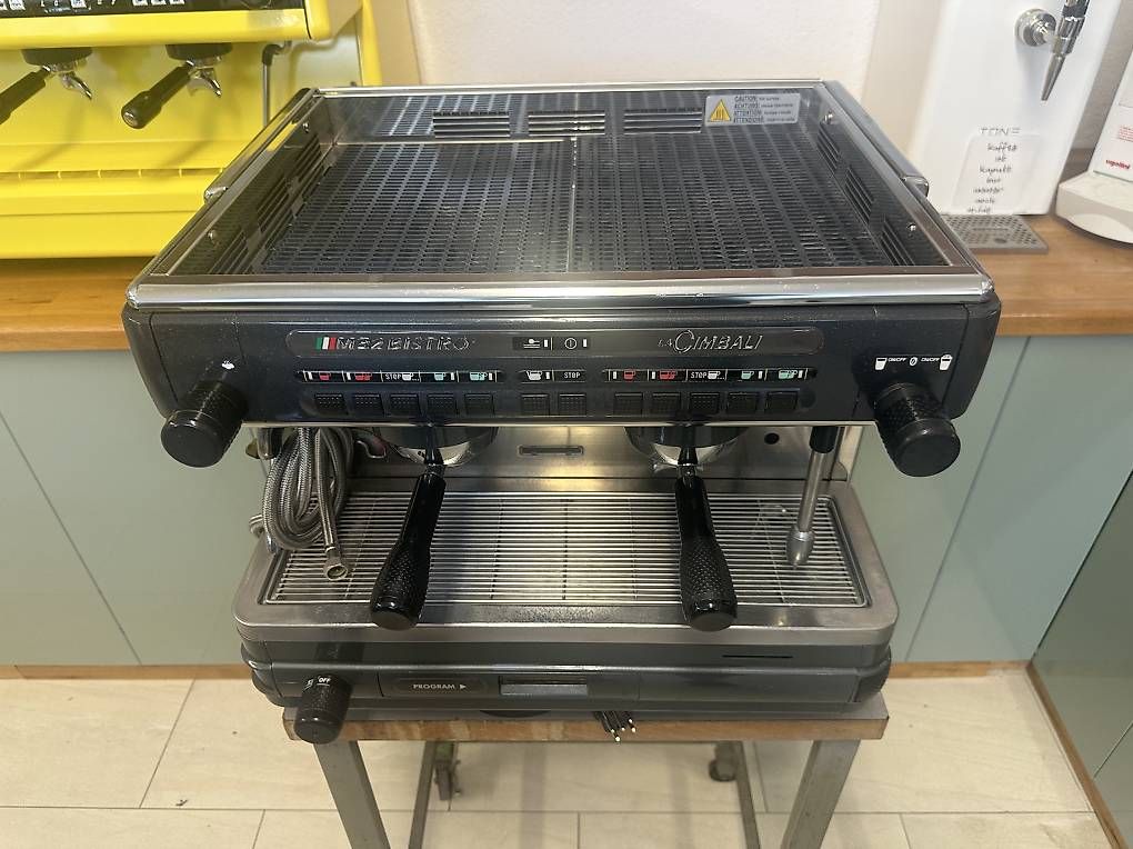 Macchine per caffè & Macchine per espresso: La Cimbali M32 Bistro  – Usato da Zürich venduto da Hyuga