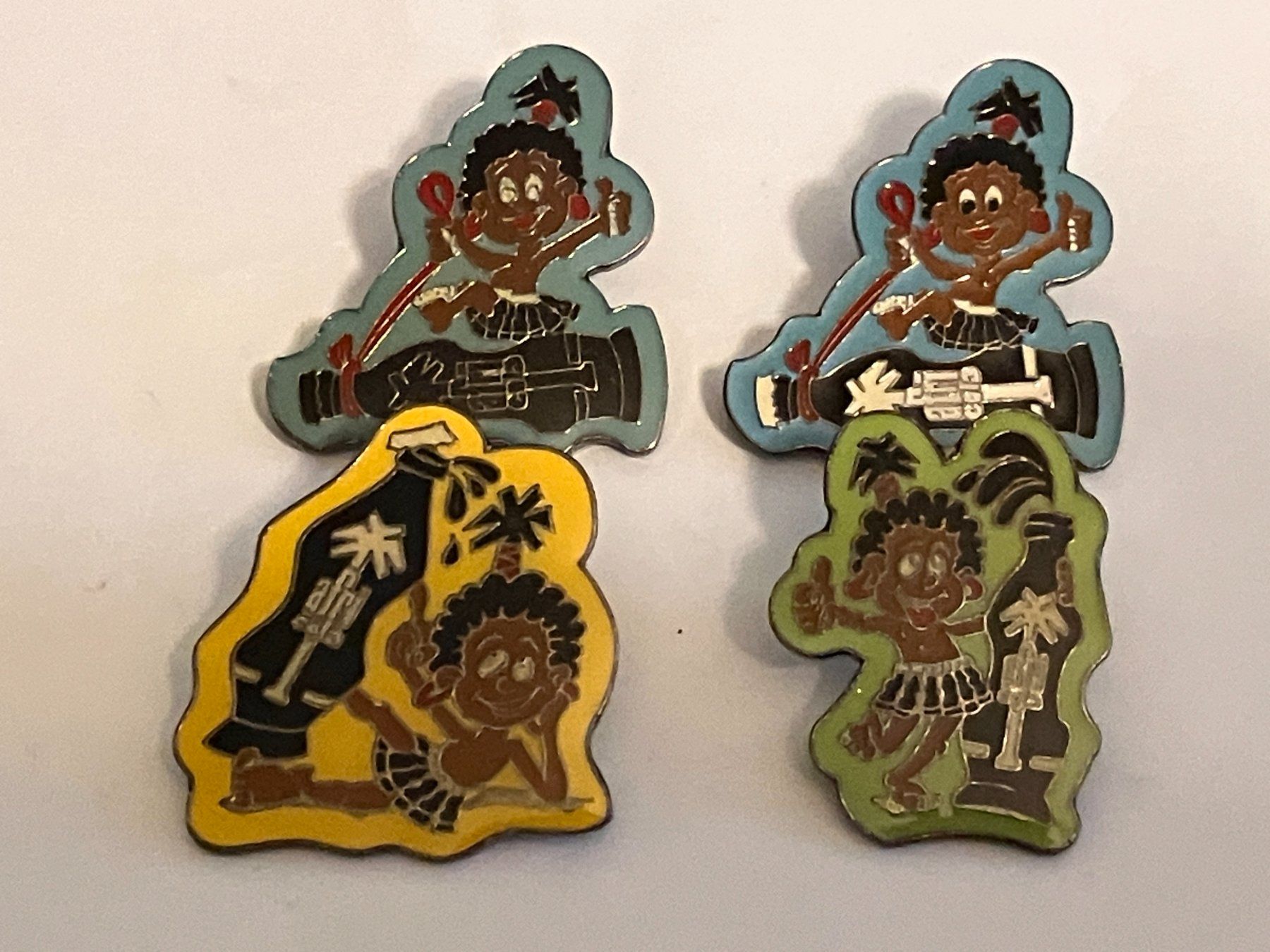 Placchette & Badge: 4 Pin Afri Cola – Usato da Basel venduto da djwwpp