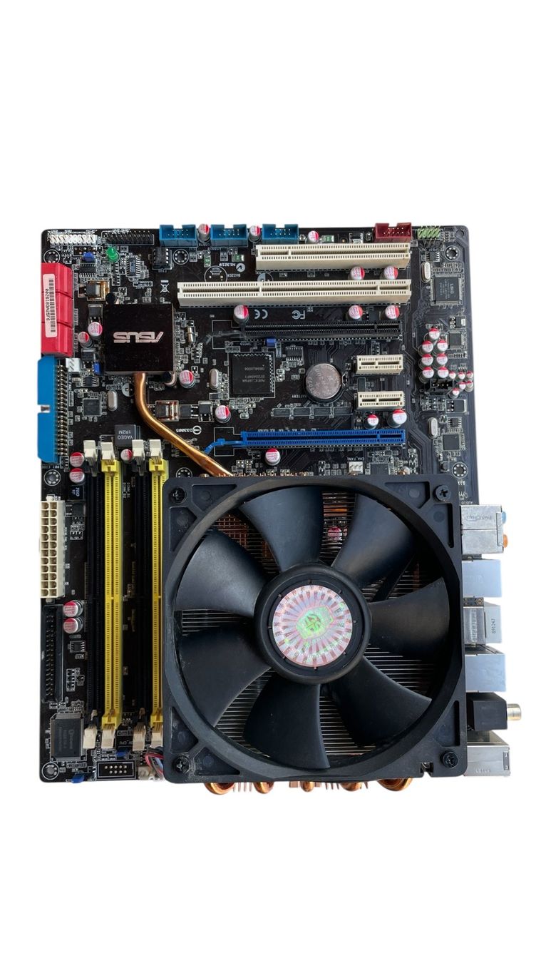 Asus Schede madri: ASUS P5E WS PRO Mainboard - Intel Core 2 Duo/Quad CPU – Usato da Glattfelden venduto da cybermaxx