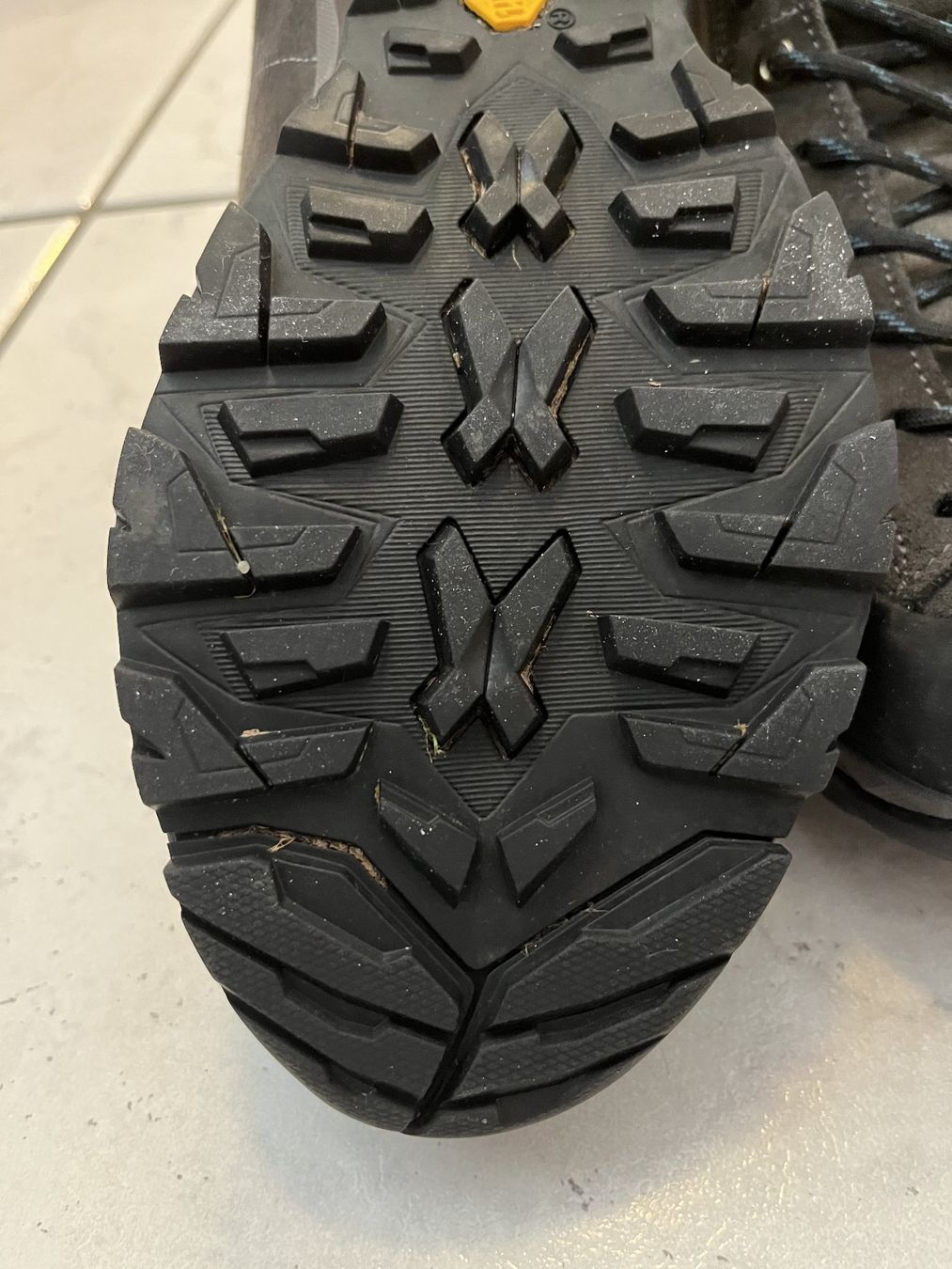 Scarpa Herrenschuhe: SCARPA Mojito Hike Mid-Cut GTX Gr. 43 – Gebraucht aus Maur von 300Jahre 6
