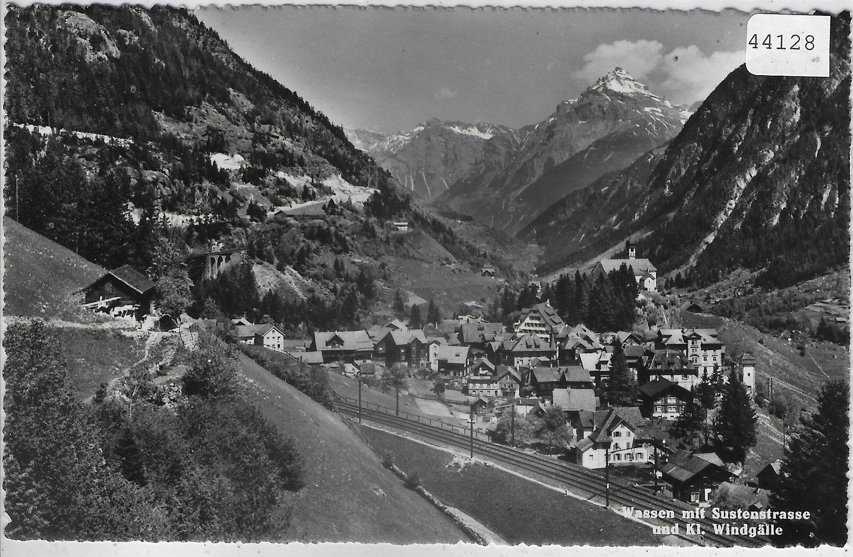 Cartoline postali: Wassen mit Sustenstrasse – Usato da Ettingen venduto da Kartenplanet