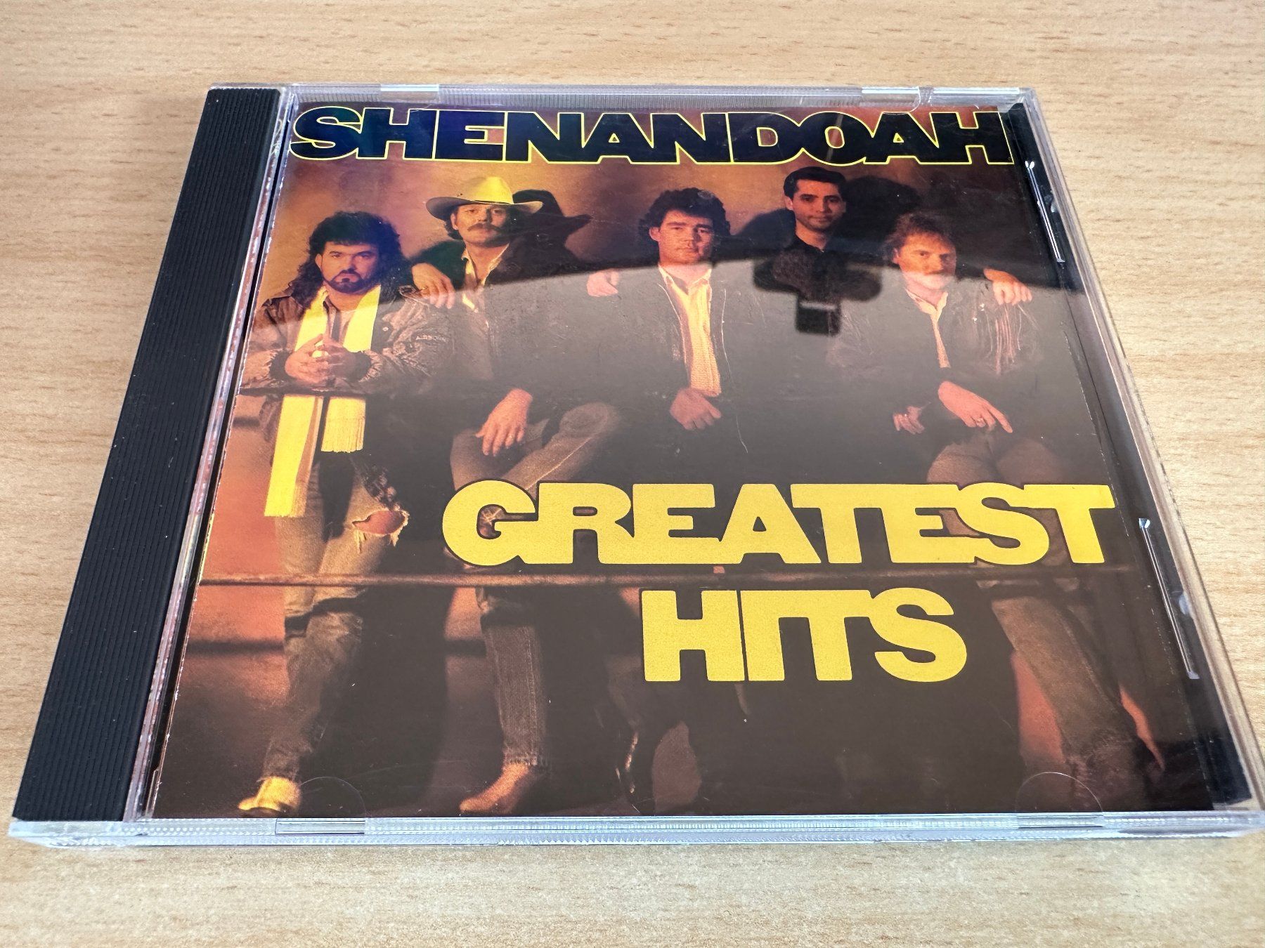 CD: Shenandoah - Greatest Hits – Usato da Rikon im Tösstal venduto da Alpenmutz