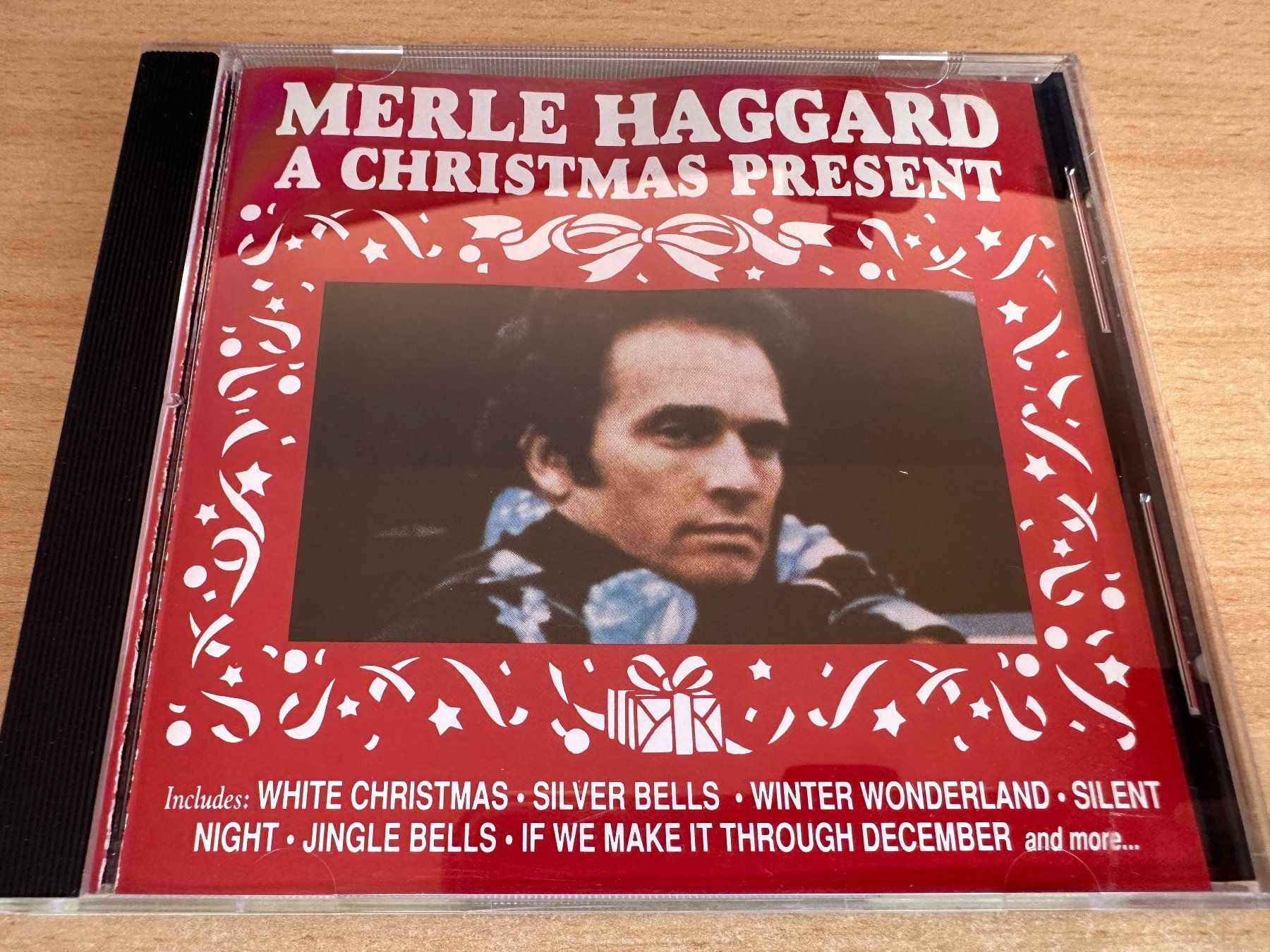 CD: Merle Haggard – A Christmas Present – Usato da Rikon im Tösstal venduto da Alpenmutz