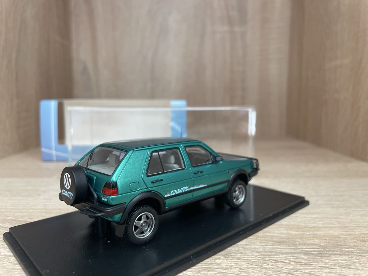 Volkswagen Voitures modèles: Vw Golf Contry – Neuf avec emballage d'origine à Paradiso par jovica1987 2