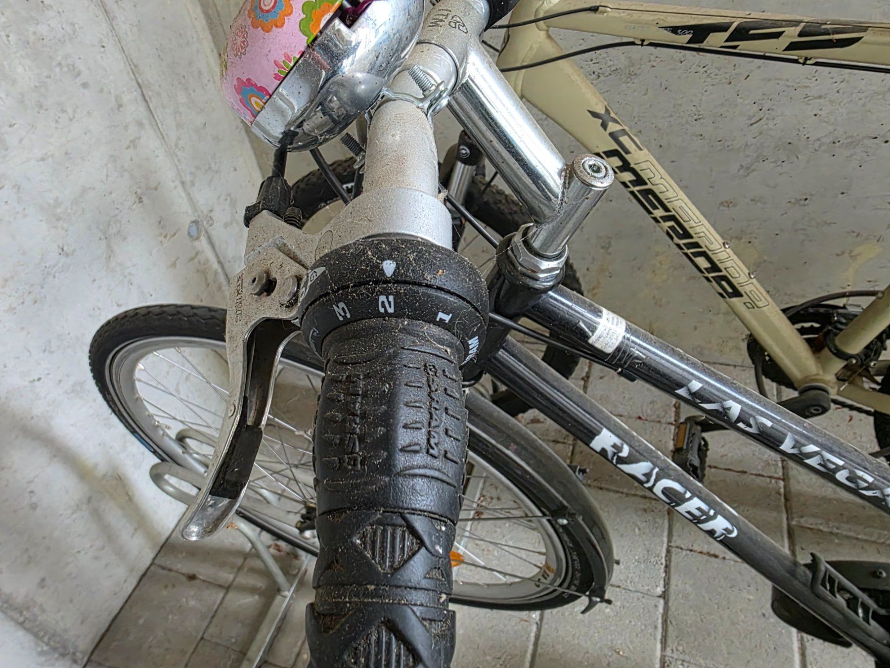 Velos: Velo Damen Las Vegas Racer – Gebraucht aus Zürich von 2JamMusic 8