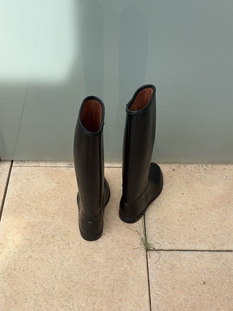 Schuhe für Jungen: Reitstiefel schwarz – Gebraucht aus Würenlos von anx.ne 3