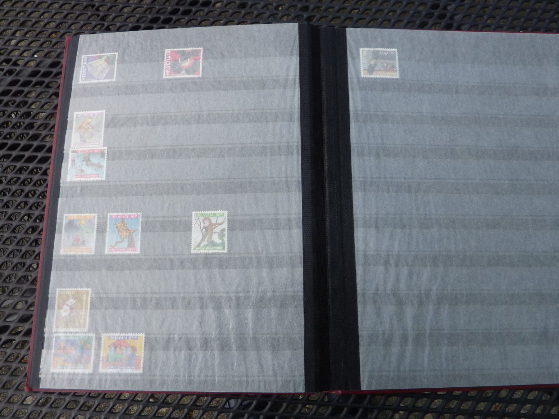 Tutti i francobolli: Briefmarkenalbum, Pro Juventute – Usato da Gelfingen venduto da btrottmann 5