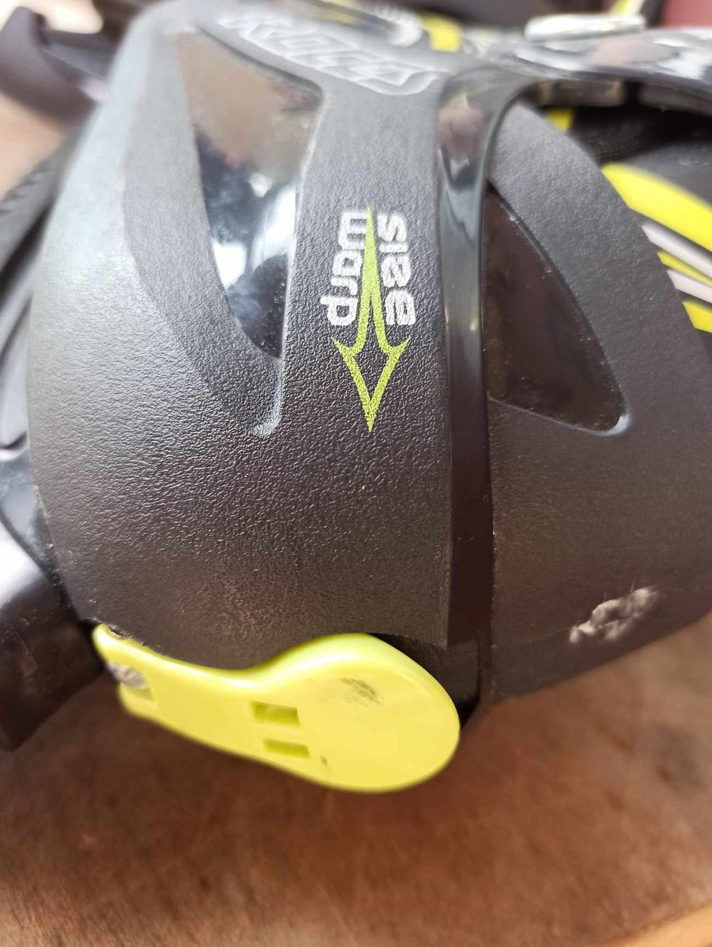 Pattini da ghiaccio: Patin à glace Roces 36-40 – Usato da La Chaux-de-Fonds venduto da Emmaus2300CDF 5