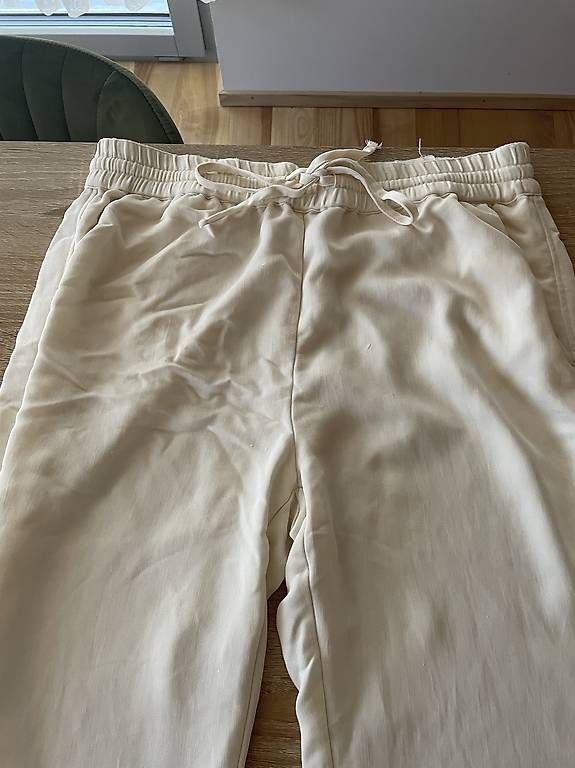 Pantaloni: Luftige Stoffhose  – Usato da Basel venduto da Make-up-lover 1