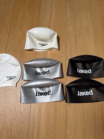 Lot 6 bonnets de bain natation compétition  Speedo & Jaked