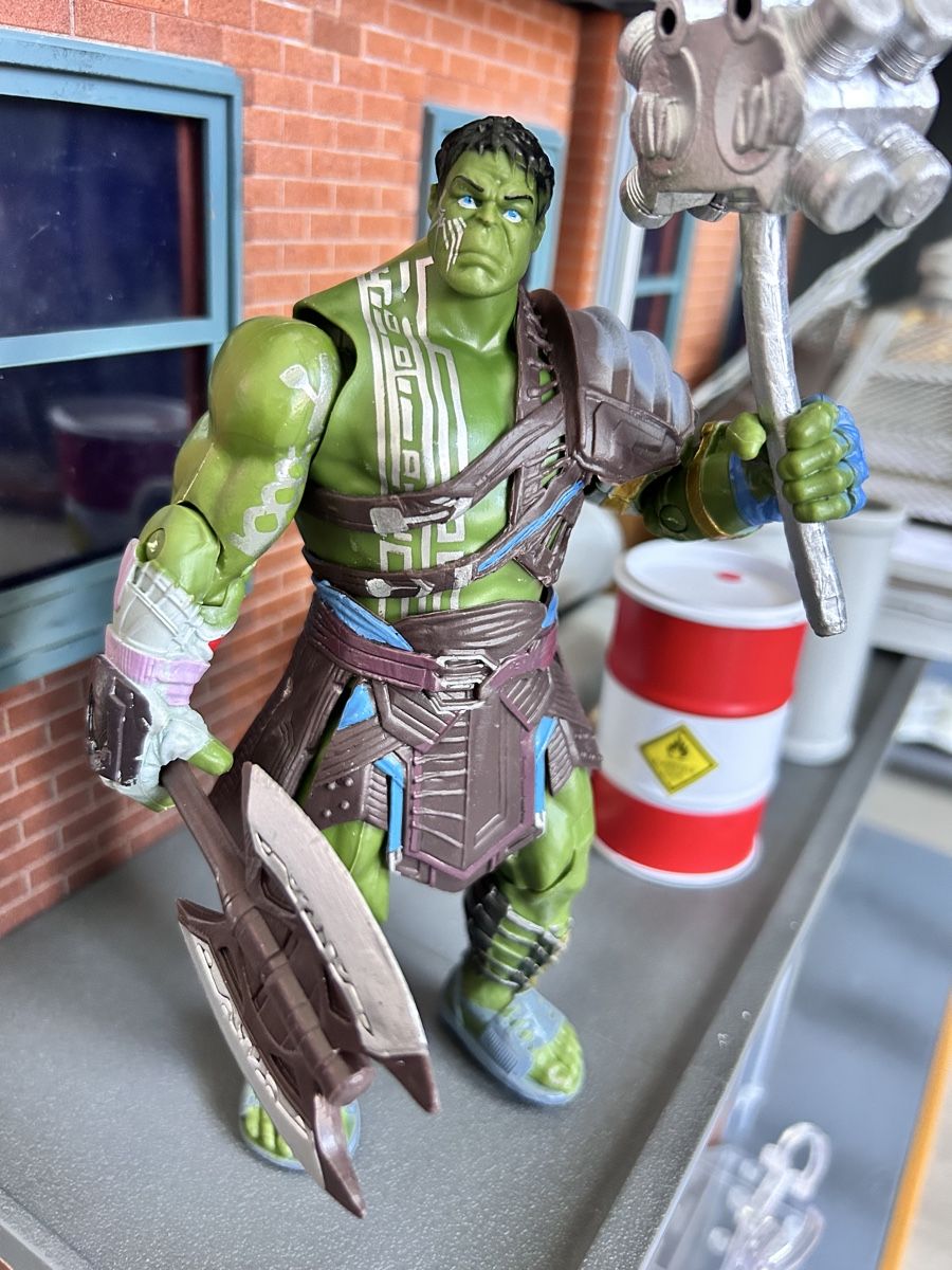 Statuette: Marvel Hulk Gladiator Figur - Top Zustand - Sammlerstück – Nuovo (secondo la descrizione) da Scherzingen venduto da SER_610
