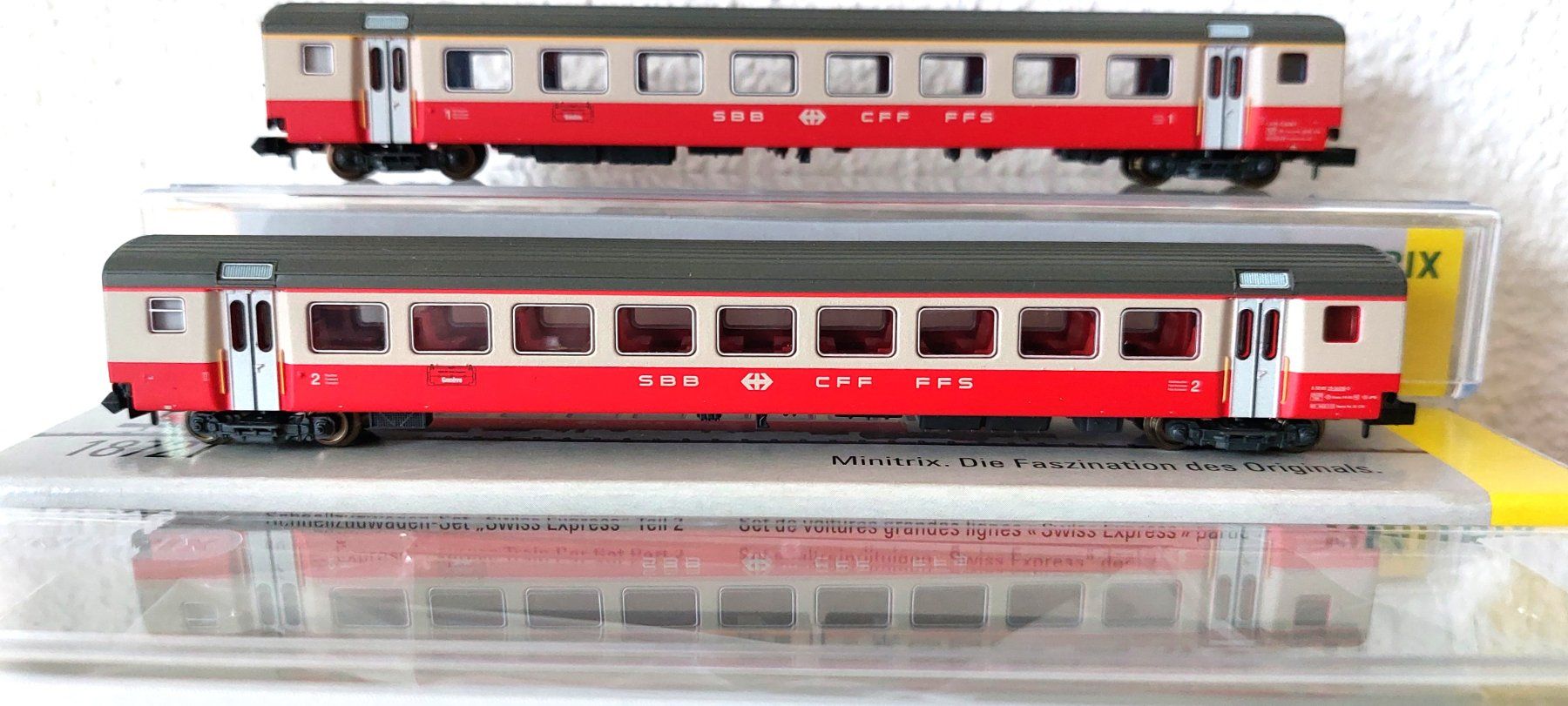 Trix Modelleisenbahnen: MINITRIX N SBB SCHNELLZUGWAGEN-SET 2 SWISS EXPRESS 18721 – Neu und originalverpackt aus Biberist von Ntrains 2