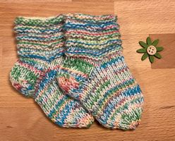 Babysocken - 🌼🌷🌸 - handgestrickt - ab ca. 3 Monate - NEU
