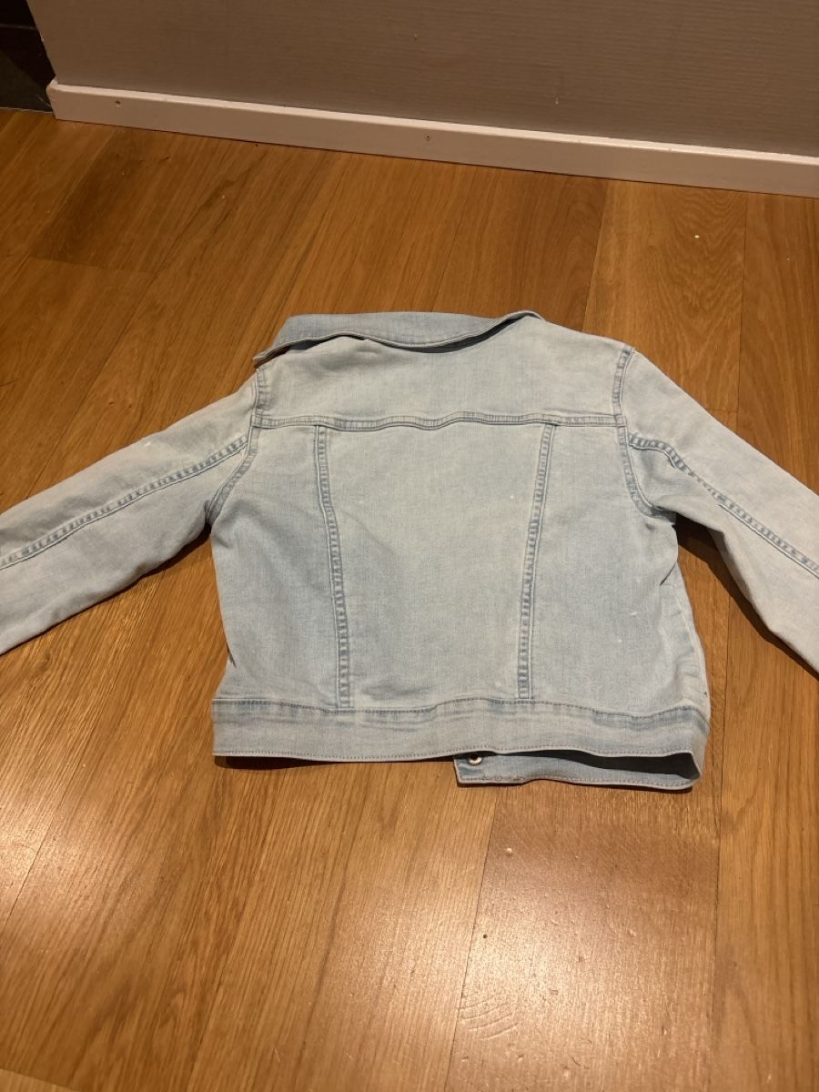 H&M Giacche & Cappotti: Coole Jeansjacke Mädchen – Usato da Zuerich venduto da junverhau 1