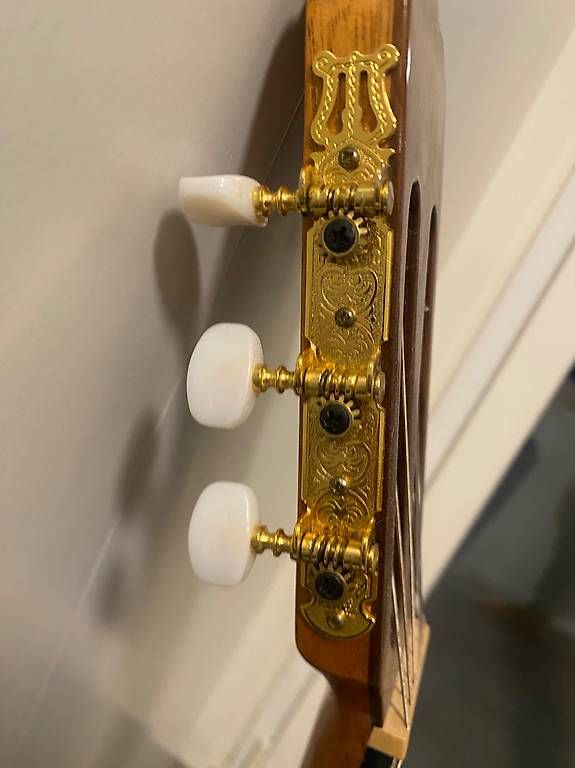 Musikinstrumente: Akkustische Gitarre – Gebraucht aus Sursee von car_b8zw 1