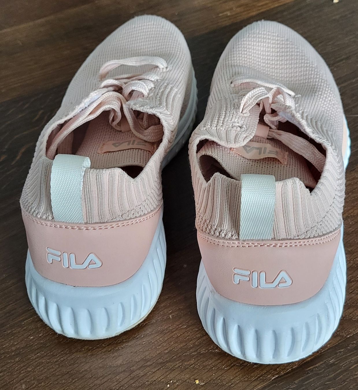 Fila Damenschuhe: Sneakers Fila 36/37 – Gebraucht aus Unterseen von rej_lnk9 2