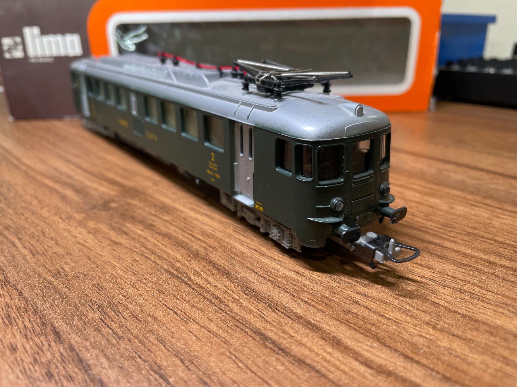 Lima Modelleisenbahnen: LIMA SBB Rbe 4/4 in DC analog – Gebraucht aus Villmergen von Mfritz 3