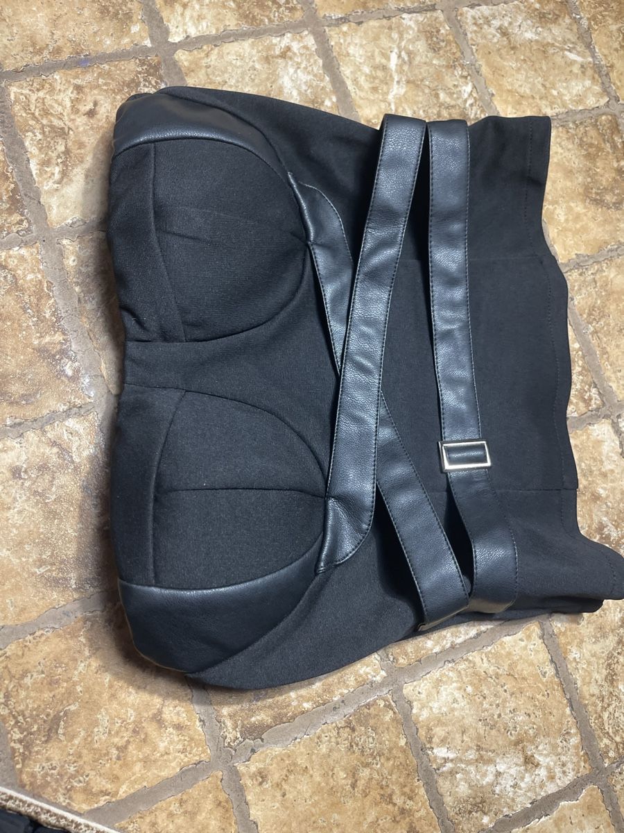 Tops: Corsetto nero con inserti in similpelle e cerniera – Neuf avec emballage d'origine à Gordevio par LanaZimm 7