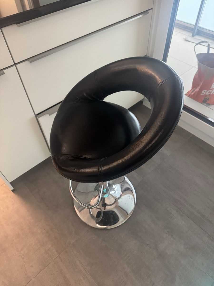 Hocker: Barhocker – Gebraucht aus Richterswil von mehmetb