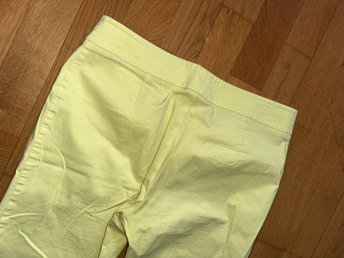 Burberry Pantaloni: Burberry Hose, Gr. 42, hellgelb – Nuovo (secondo la descrizione) da Bern venduto da rub_8mhx 6