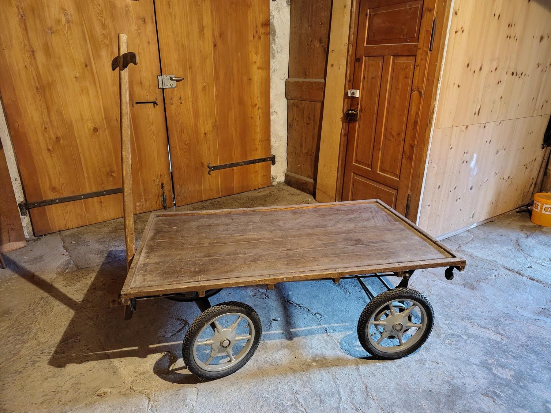 Carrelli di trasporto: Rollwagen Holz Plattform mit Lenkung – Usato da Uster venduto da Laisa01 2