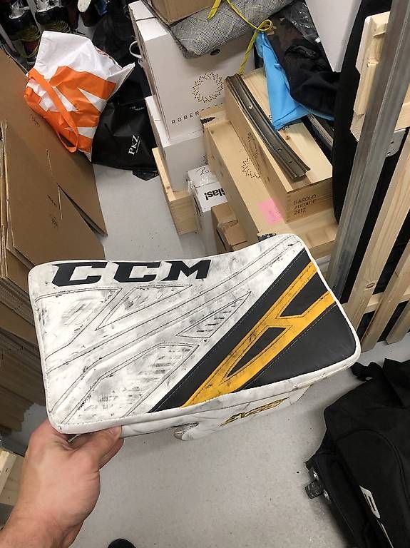 Ccm Guanti & manicotti: CCM Eflex 4 Custom Fängerset Goalie – Usato da Steinhausen venduto da HockeyStickGear 3