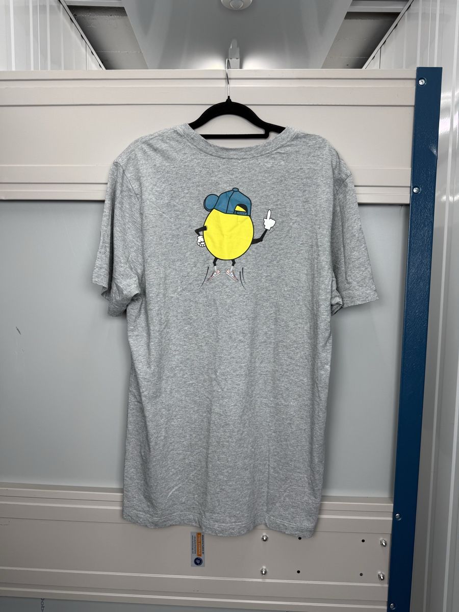 Nike T-shirts: Nike SB tee – D'occasion à Lausanne par Unehistoiredesapes 4