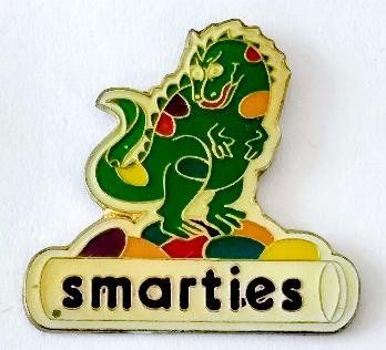 Plaketten & Abzeichen: smarties  Pin – Gebraucht aus Pfäffikon ZH von Colacity