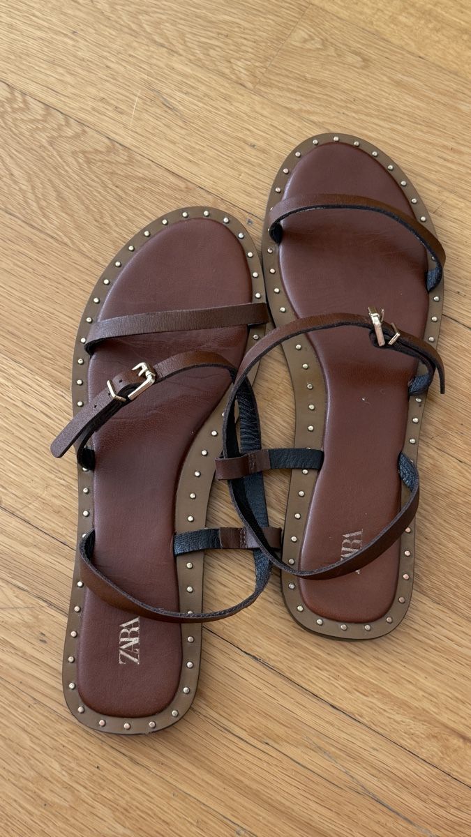Zara Scarpe da donna: Zara sandals, size 40 – Usato da Zürich venduto da ana_782l