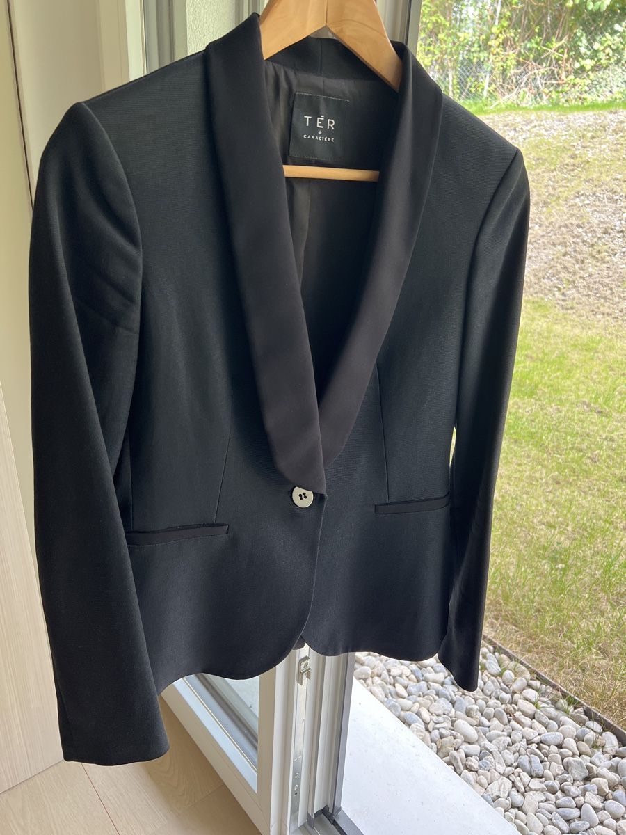 Giacche: Elegant Tuxedo Blazer size S EU – Nuovo (secondo la descrizione) da Corsier GE venduto da Karol_save_planet 2