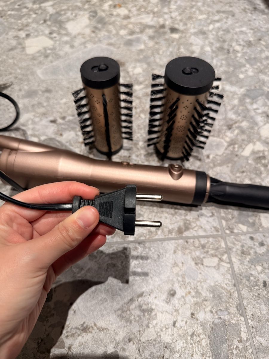 Altro per la casa: fer à lisser + Babyliss Brosse Rotative – Usato da Lausanne venduto da mar_2lwm 1
