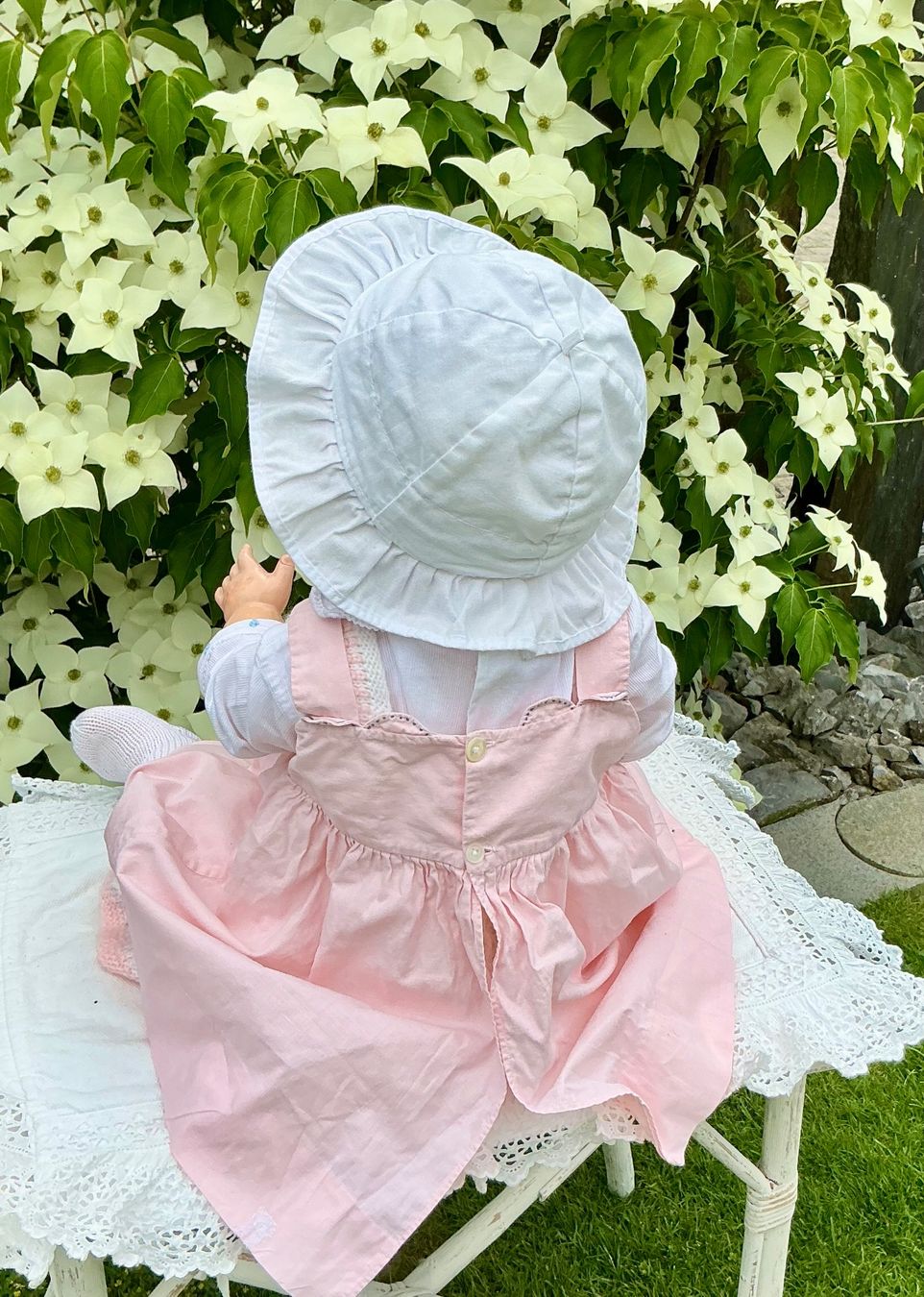 Bambole: HERZIGES ALTES SOMMERHÜTCHEN – Usato da Zell LU venduto da Silvermemory 4
