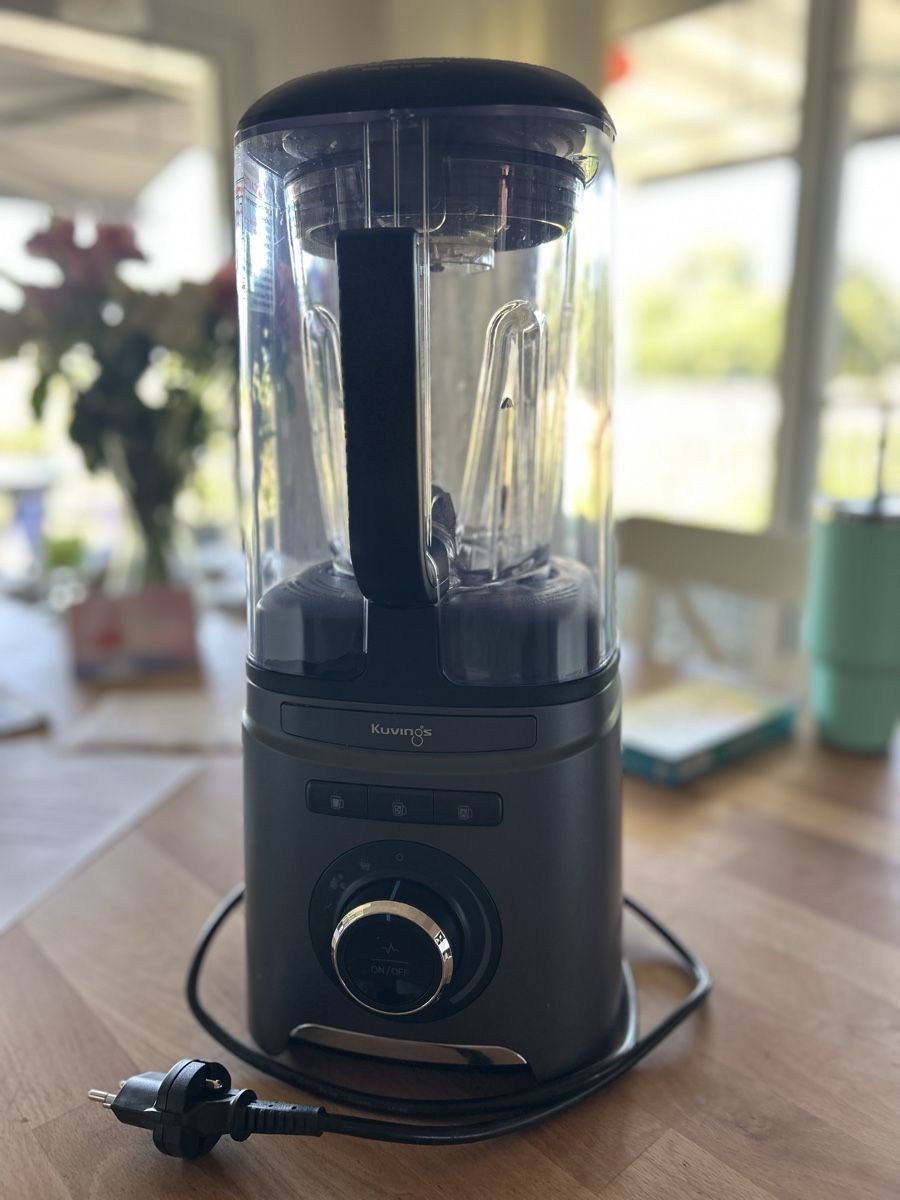 Appareils de cuisine: Kuvings Vacuum Blender SV-400 – Neuf (Voir description) à Oekingen par Kassai