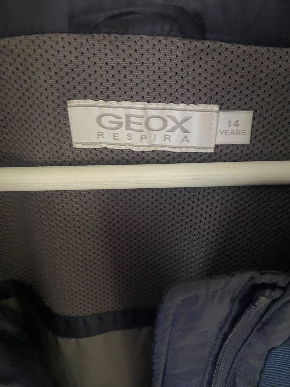 Geox Jacken & Mäntel: Geox Steppjacke dunkelblau – Gebraucht aus Bürglen TG von Seepferdli 2