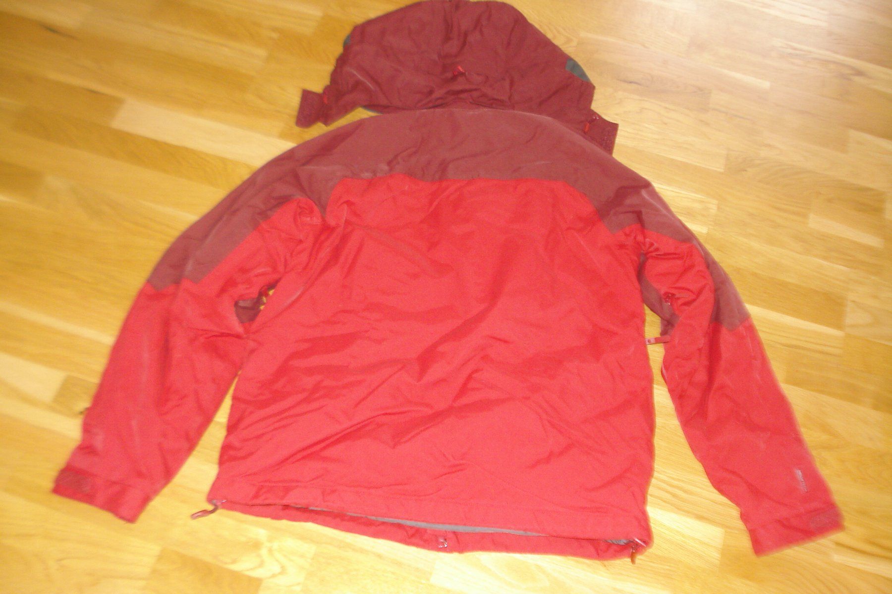 Helly Hansen Vestes: HELLY HANSEN Snowboardjacke Herren – D'occasion à Kilchberg ZH par Gluekskind 1