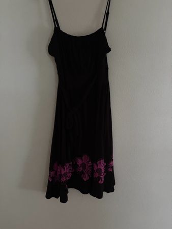 Kleid schwarz mit Blumenmuster 