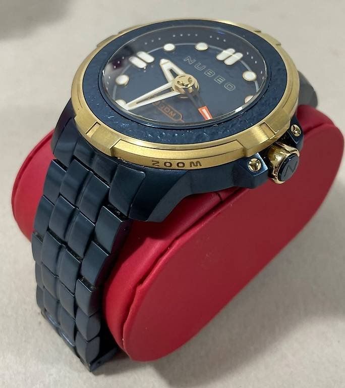 Orologi: NUBEO APOLLO AUTOMATIC LIMITED EDITION – Nuovo (secondo la descrizione) da Hünikon venduto da operapeter 2